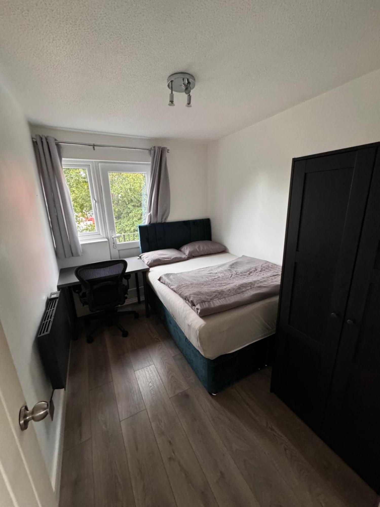 Modern 2 Bed Apartment & Free Parking كانتربيري المظهر الخارجي الصورة